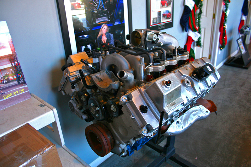 Illustration for article titled EXCLUSIVE: First Look At Ford's 6.2-Liter V8 Engine...In A Houston Garage?!